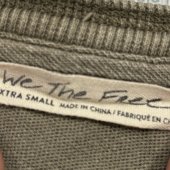 We The Free Free People XS Distressed Raw Edge Henley Top Taupe Boho - Picture 5 of 7